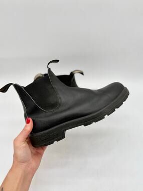 Blundstone Classic Black Leather Pull-On Chelsea Boots Women's Size 10.5